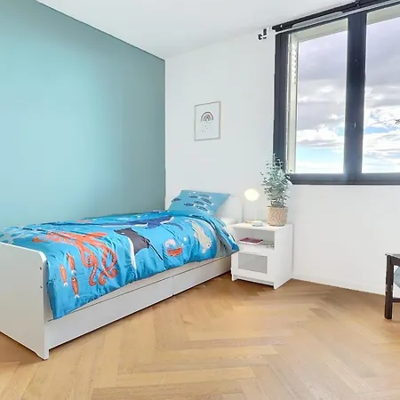 Apartment Le Curie - With Unobstructed View And Balcony - 5th
