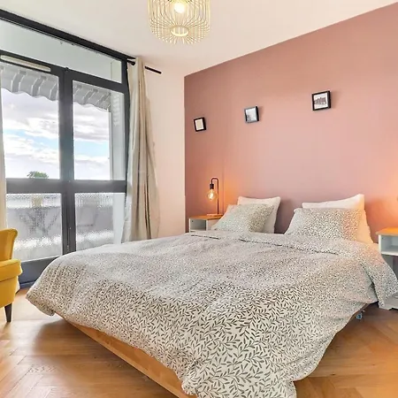 Apartment Le Curie - With Unobstructed View And Balcony - 5th